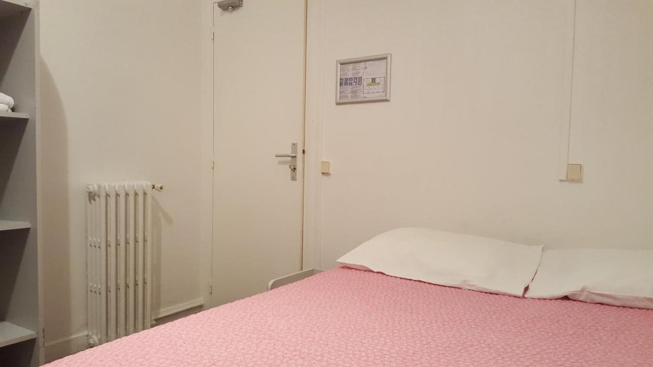 Hotel Feria Кліші Екстер'єр фото